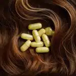 Vitaminas recomendadas para fortalecer el cabello y reducir la caída capilar